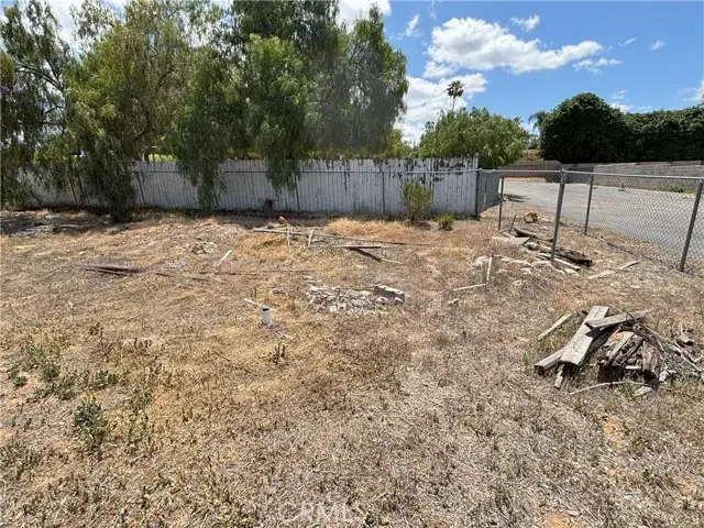 1037 Serfas Club Drive, Corona, CA 92882 - Image #2