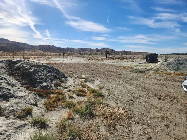 11 Chamisal, Adelanto, CA 92301 - #2