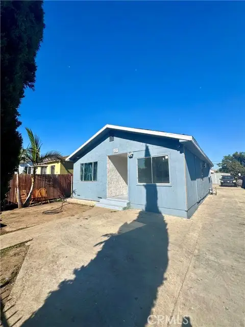 227 111th Street, Los Angeles, CA 90061