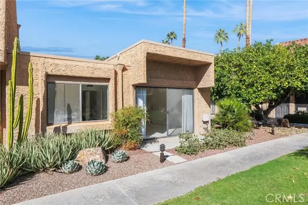 5798 Los Coyotes, Palm Springs, CA 92264
