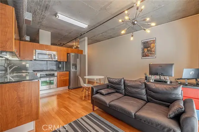 645 9th  #301, Los Angeles, CA 90015 - #1