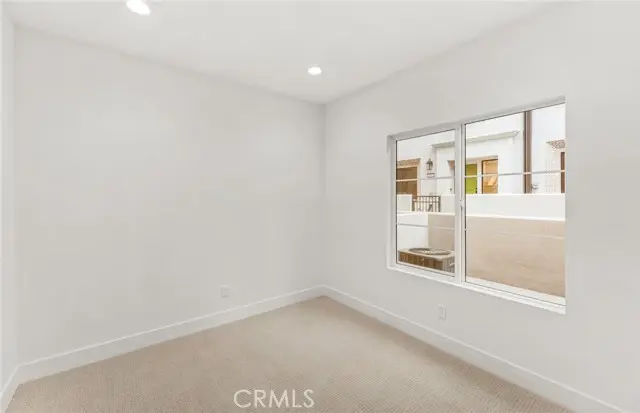 107 Kimberwick Court, Burbank, CA 91506 - #3
