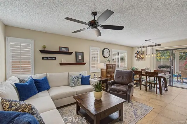 1129 Via Nice, Redlands, CA 92374 - #3