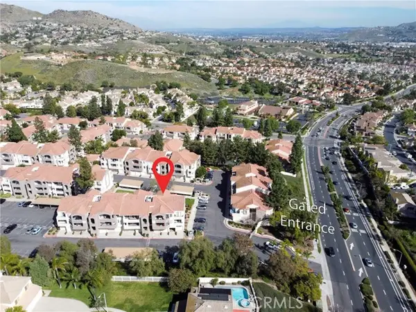 1010 La Terraza  #207, Corona, CA 92879