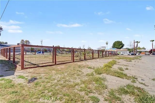 603 D, Perris, CA 92570 - #3