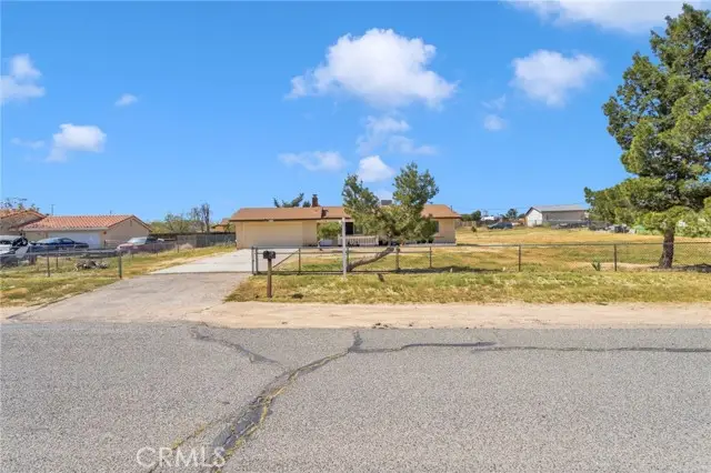 15870 Cazadero, Victorville, CA 92394 - #2