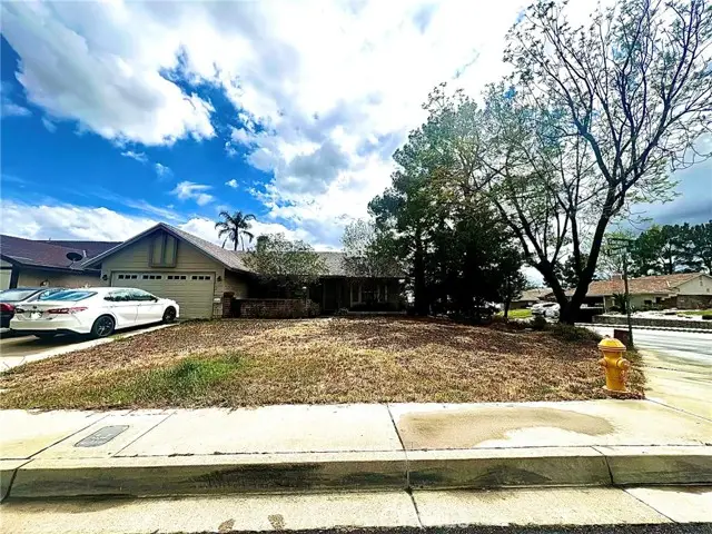 2825 Cincinnati St, San Bernardino, CA 92407 - #2