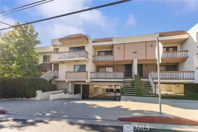 10219 Pinewood  #2, Tujunga, CA 91042 - #2