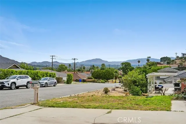 6726 Avenue De Palma, Riverside, CA 92509 - #3