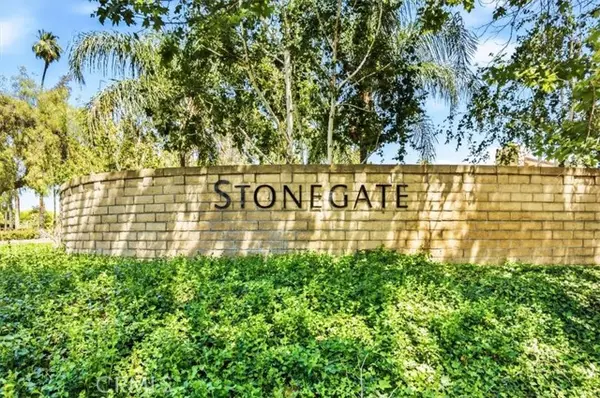 6735 Foxhall Court, Riverside, CA 92506