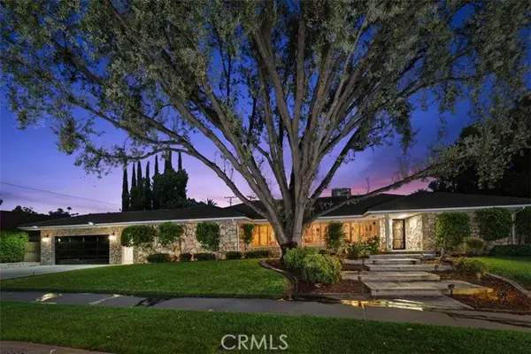 5910 Victoria, Riverside, CA 92506