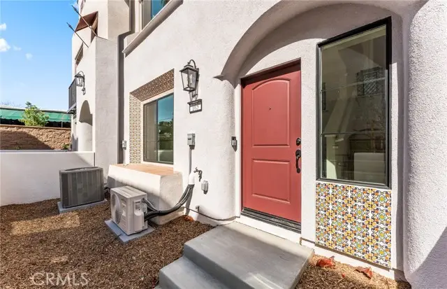 103 Sorrel Court, Burbank, CA 91506 - #2