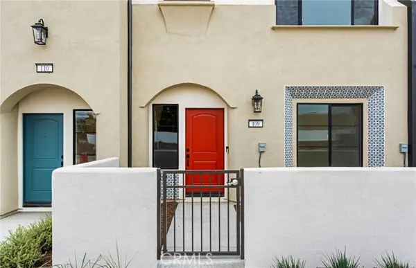 102 Sorrel Court, Burbank, CA 91506