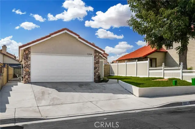 7254 Stoney Creek, Highland, CA 92346 - #2