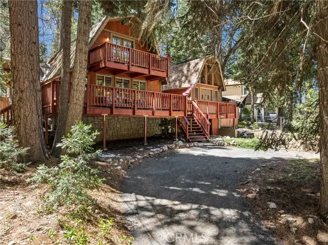 31345 Cedarwood, Running Springs, CA 92382 - #3