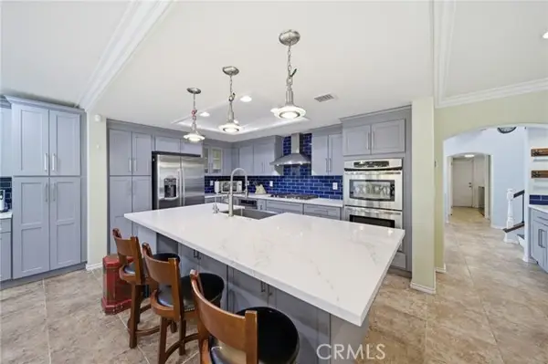 24484 Lincoln Avenue, Murrieta, CA 92562