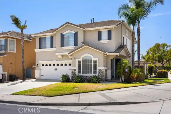 5832 Pine Valley, Fontana, CA 92336