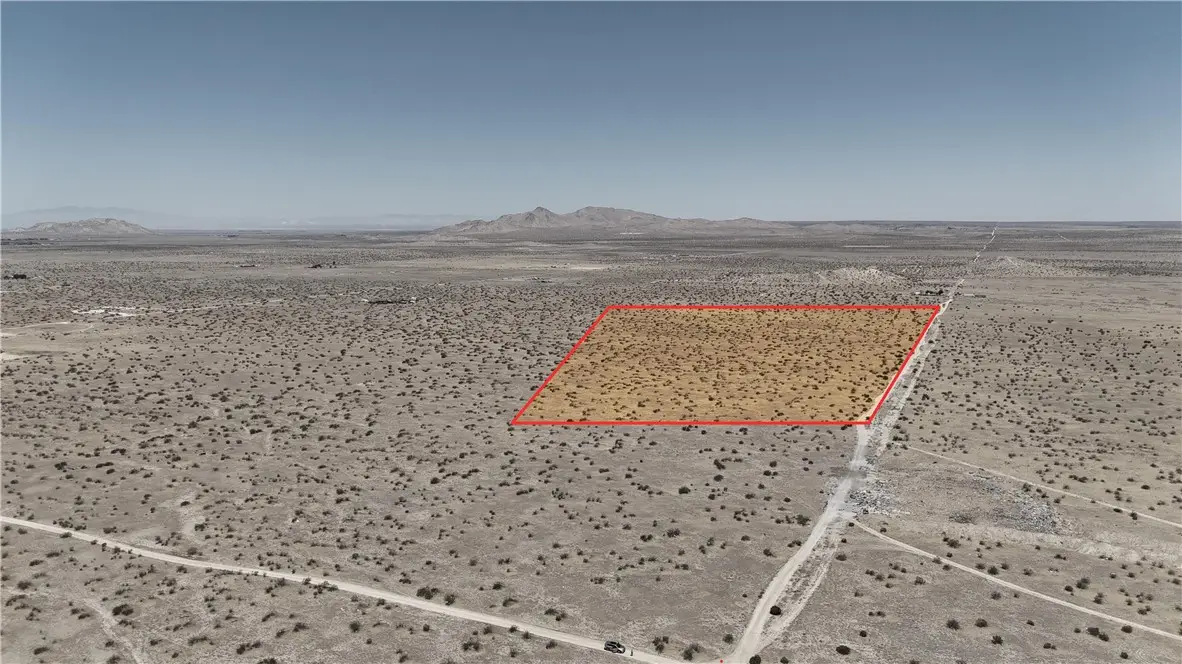 210 Largo Vista, North Antelope Valley, CA 93591 - #1