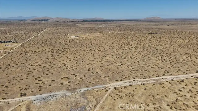 210 Largo Vista, North Antelope Valley, CA 93591 - #3