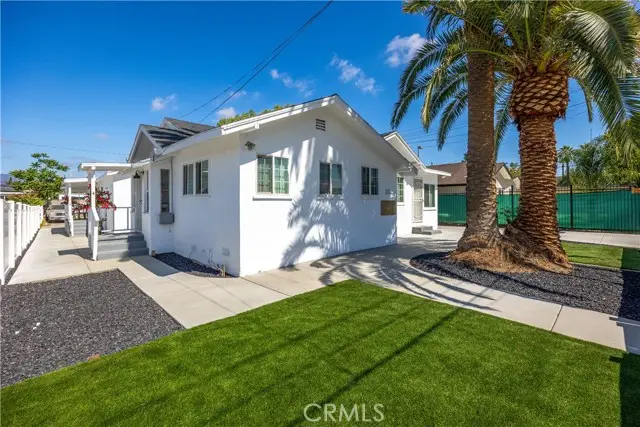 111 Lindsay Street, Lake Elsinore, CA 92530 - #3
