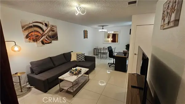 2857 Los Felices  #110, Palm Springs, CA 92262