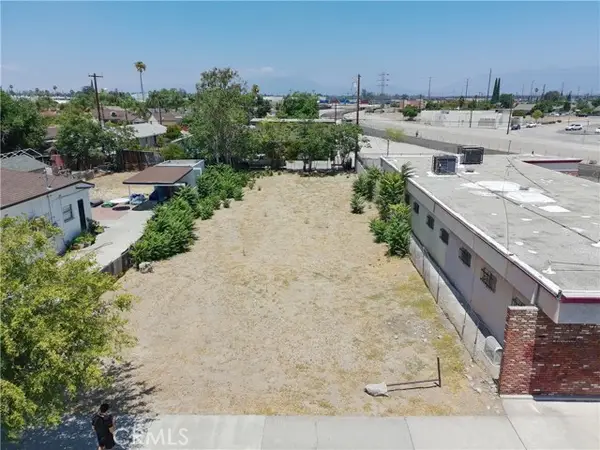 1371 La Cadena, Colton, CA 92324
