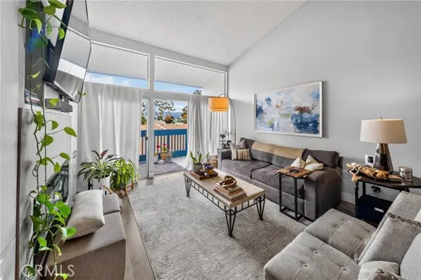 800 Camino Real  #302, Redondo Beach, CA 90277