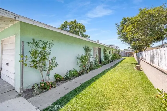 146 81st, Los Angeles, CA 90003 - #3