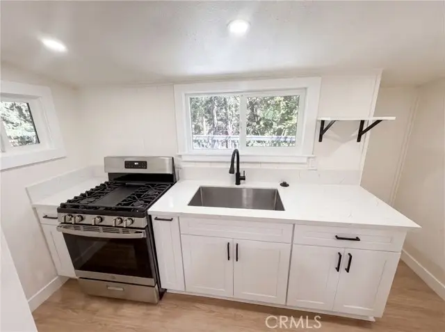 982 Oak, Crestline, CA 92325 - #2