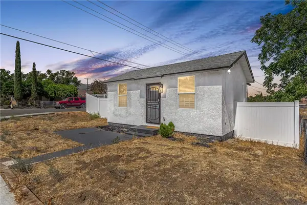 582 Almond, Banning, CA 92220