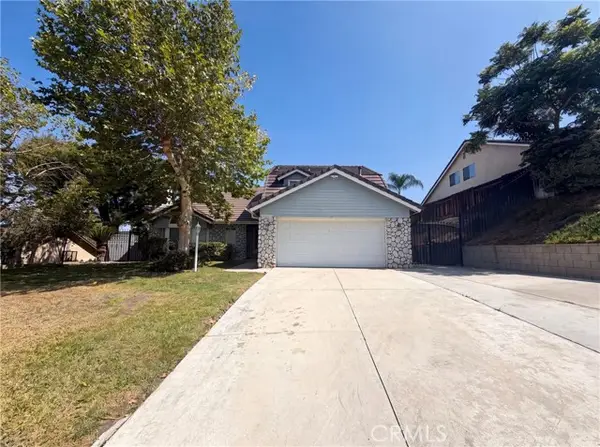 22864 Finch, Grand Terrace, CA 92313