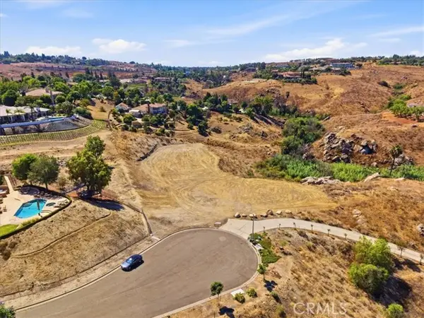 6824 Boulder Creek, Riverside, CA 92506