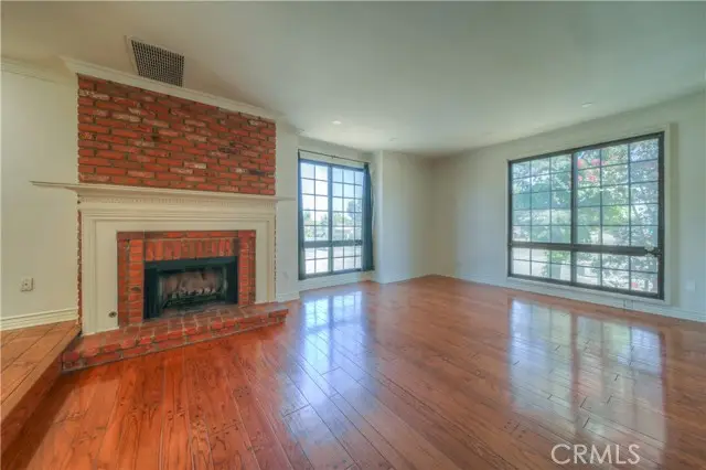 18100 Burbank  #14, Tarzana, CA 91356 - #1