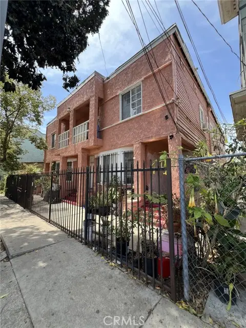 1943 Estrella Avenue, Los Angeles, CA 90007