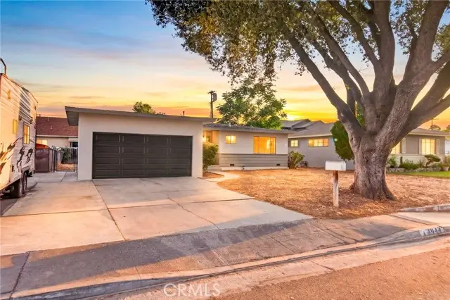 4944 Wilton Place, Riverside, CA 92504 - #2