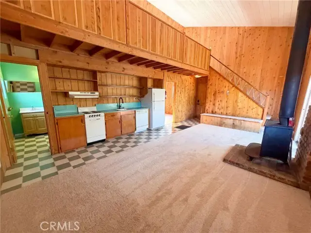 577 Oak Knoll, Green Valley Lake, CA 92341 - #2