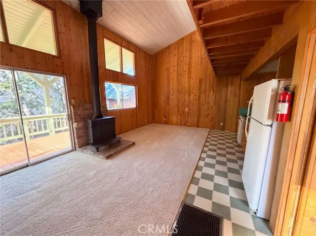 577 Oak Knoll, Green Valley Lake, CA 92341 - #3