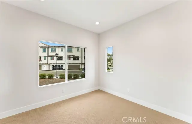 100 Pickwick Lane, Burbank, CA 91506 - #2