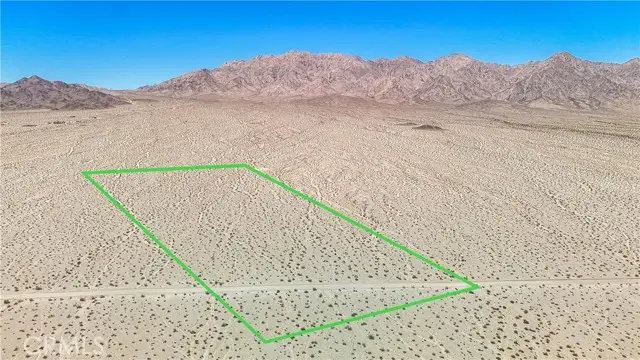 592 Ironage Rd, Twentynine Palms, CA 92277 - Image #2