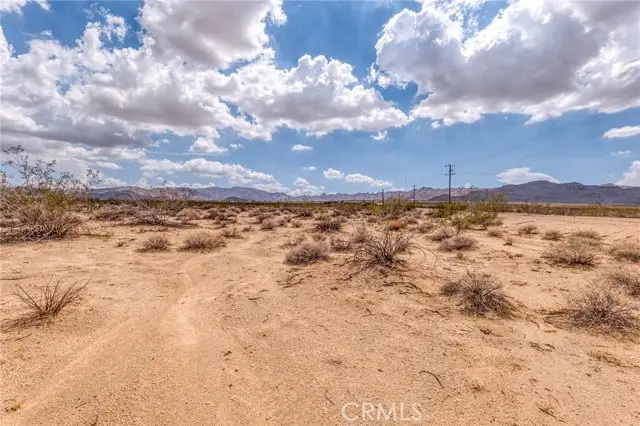 104 Mantonya Road, Twentynine Palms, CA 92277 - Image #2