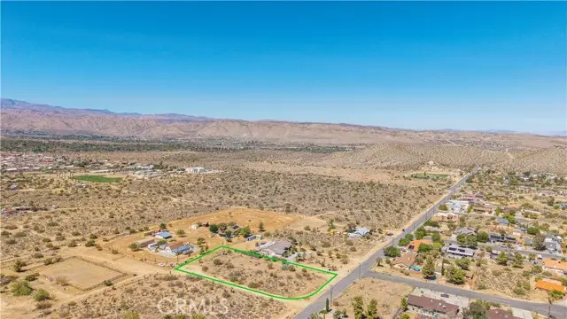 8804 Warren Vista Avenue, Yucca Valley, CA 92284 - #3