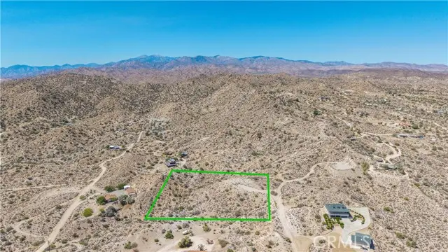 56643 Plaza Del Amigo, Yucca Valley, CA 92284 - #2