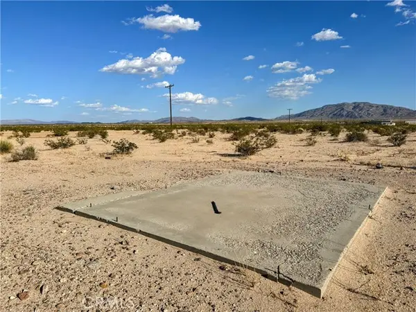 4200 Pinto Mountain Road, Twentynine Palms, CA 92277