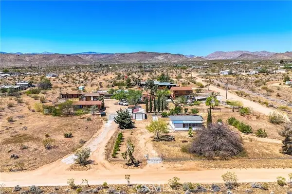 1010 Wamego, Yucca Valley, CA 92284