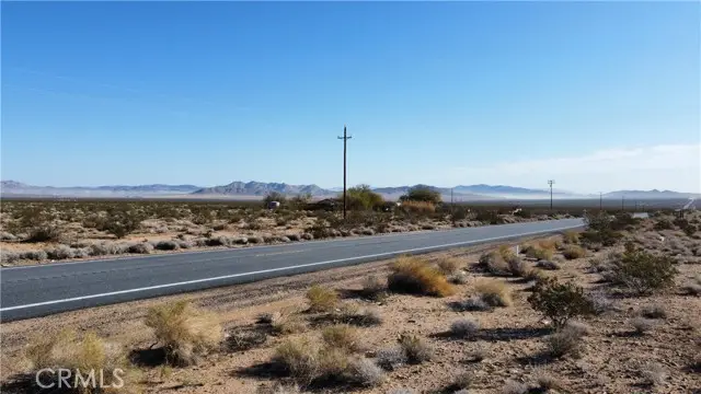 42 Old Woman Springs Road, Lucerne Valley, CA 92356 - Image #2