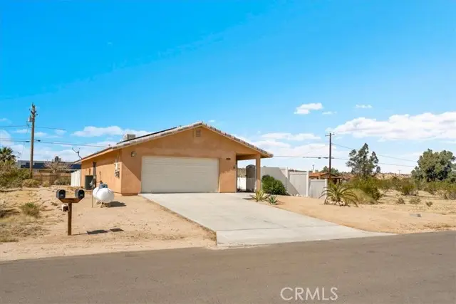 6752 Manzanita Avenue, Twentynine Palms, CA 92277 - #2