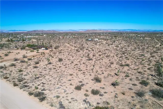 3161 Warren Vista Avenue, Yucca Valley, CA 92284 - #2