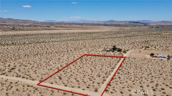 888 Lucky Lane, Landers, CA 92285