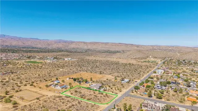 8804 Warren Vista Avenue, Yucca Valley, CA 92284 - #3