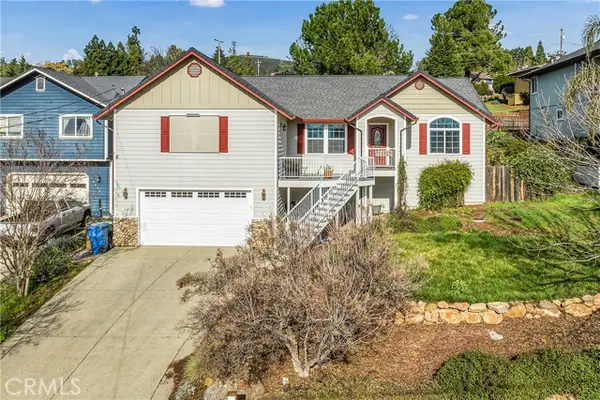 18920 Stonegate Road, Hidden Valley Lake, CA 95467